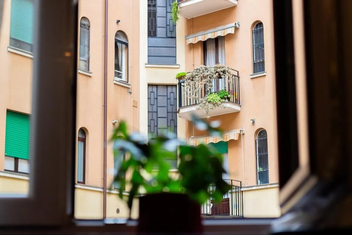 Homeby, Appartamento Simonetta Porta Romana Milánó